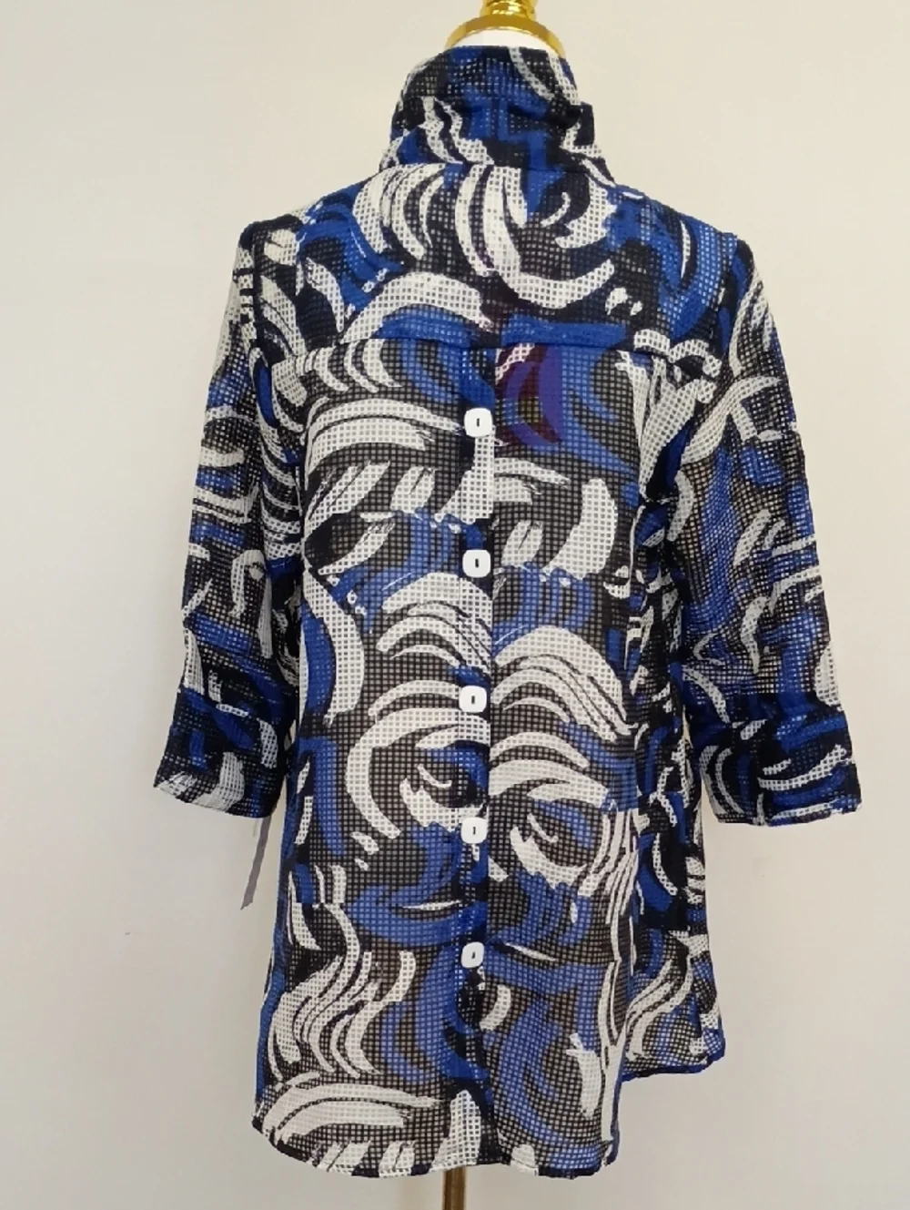 IC By Connie K Ruffle Blouse Blue Black Print Size Small NWT - Picture 4 of 16